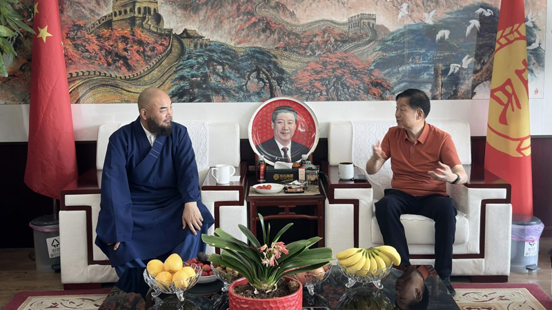 東華禪寺萬行法師到訪岳氏集團，禪文化與素食產業碰撞新“火花”